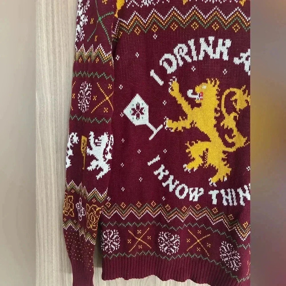 Game of Thrones Medium Men’s I Drink I Know Things Red Ugly Christmas Sweater - Picture 2 of 7